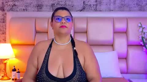 Selenna Cooper online show from 03.01.26