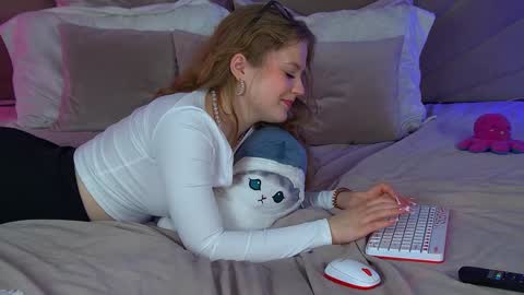 SelinSwarovski online show from 02.02.25