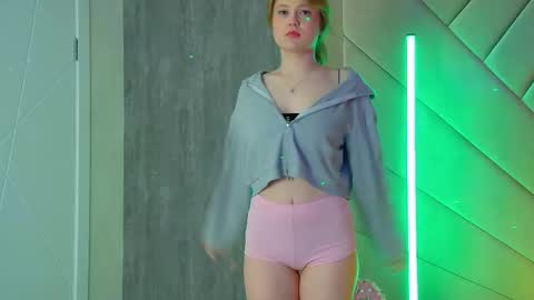 SelinSwarovski online show from 03.08.25