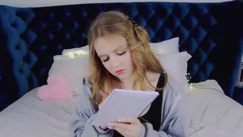 SelinSwarovski online show from 03.11.25