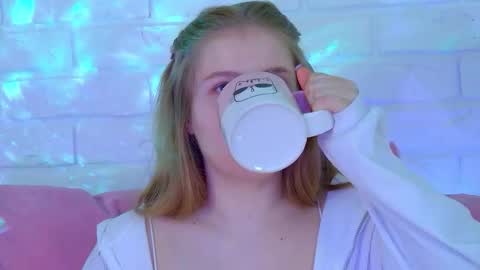 SelinSwarovski online show from 10.10.25