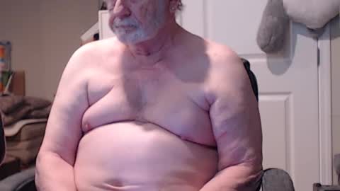 Snapshot of selkie2s chatting on 03.11.25 selkie2s online show from 03.11.25