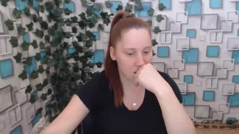 Snapshot of sellavix chatting on 09.17.25 Sellavix online show from 09.17.25