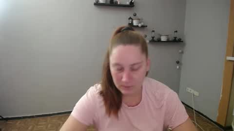 Snapshot of sellavix chatting on 09.27.25 Sellavix online show from 09.27.25