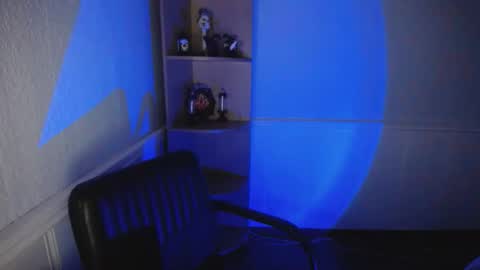 Snapshot of sellavix chatting on 10.27.25 Sellavix online show from 10.27.25