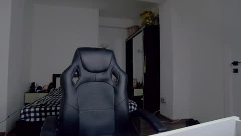 Snapshot of sellena_angel chatting on 05.02.26 sellena_angel online show from 05.02.26