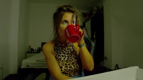 Snapshot of sellena_angel chatting on 06.21.26 sellena_angel online show from 06.21.26