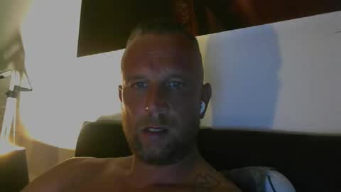 Snapshot of sence08 chatting on 09.10.25 sence08 online show from 09.10.25