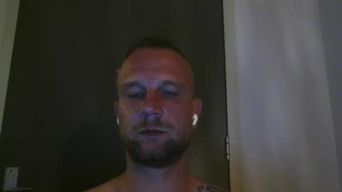 Snapshot of sence08 chatting on 10.26.25 sence08 online show from 10.26.25