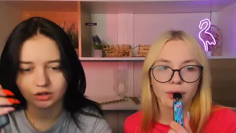 Snapshot of sendi_cais chatting on 11.29.25 Sendi online show from 11.29.25