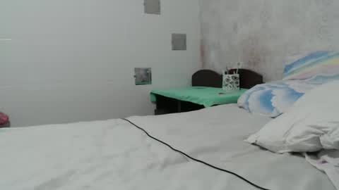 Lenna online show from 12.04.25