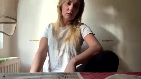 Sennya online show from 11.05.25