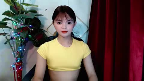 sensational_yeng online show from 11.28.25