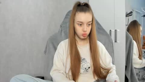 Snapshot of sensitiveana chatting on 02.18.26 Anna online show from 02.18.26