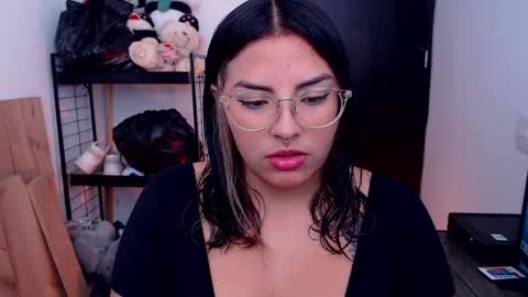 Camille and sophie online show from 09.16.25