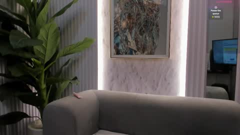 Sophie     online show from 11.06.25