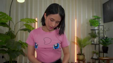 Maria- OF sensual bee online show from 12.06.24