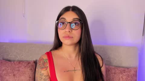 Snapshot of sensualhaven_ chatting on 02.13.25 sensualhaven_ online show from 02.13.25