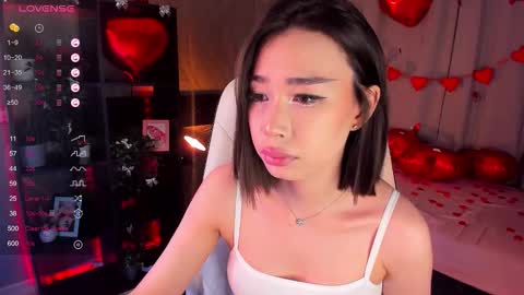 Snapshot of sensualily chatting on 02.14.26 Kiki online show from 02.14.26