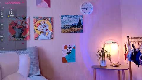 Snapshot of sensuallucy233 chatting on 11.07.25 sensuallucy233 online show from 11.07.25