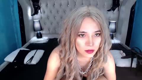 Snapshot of seraphinaheather chatting on 03.08.25 Chloe online show from 03.08.25