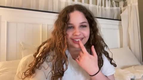 Snapshot of seraphinavelvet chatting on 01.16.26 Seraphina online show from 01.16.26