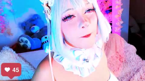 Snapshot of seraphine23_ chatting on 11.09.25 seraphine online show from 11.09.25