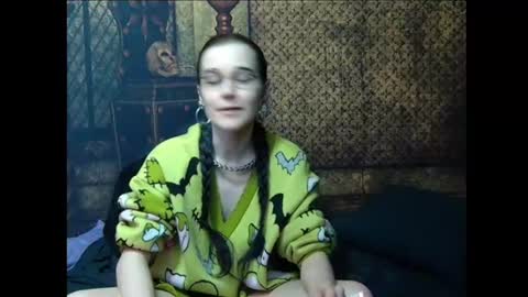 Snapshot of seraphinmunster chatting on 07.01.26 Seraphin Munster online show from 07.01.26