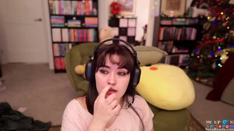 SeraReads online show from 01.04.25