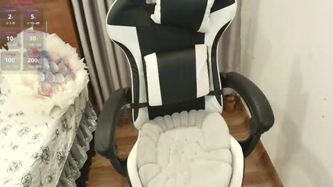 Snapshot of serena_angel18 chatting on 04.06.26 Serena online show from 04.06.26