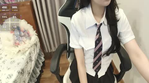 Snapshot of serena_angel18 chatting on 04.11.26 Serena online show from 04.11.26