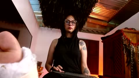 Serena Xyz online show from 04.19.26