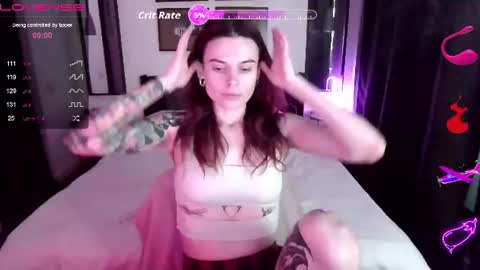 Snapshot of serenamilss chatting on 07.06.26 serenamilss online show from 07.06.26