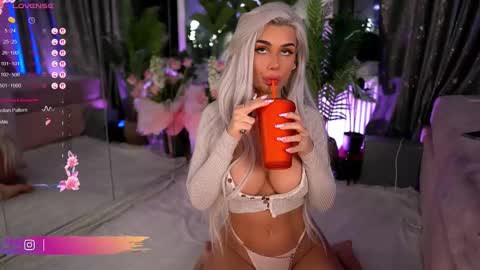 Serene Sophiex online show from 03.02.25