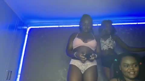 Serene online show from 11.11.25