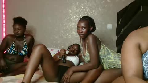 Serene online show from 11.18.25