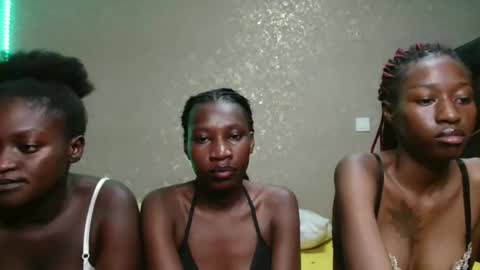 Serene online show from 11.23.25