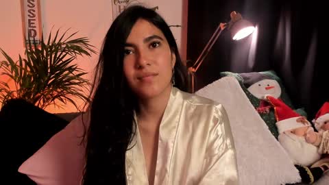 Snapshot of serenity_day chatting on 12.11.24 Serenity online show from 12.11.24