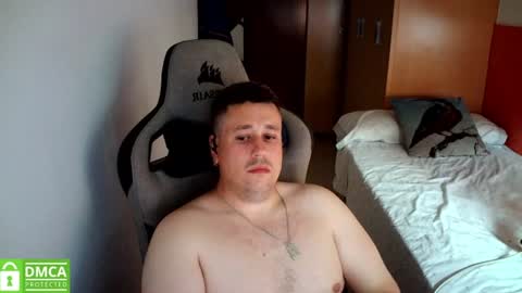 Snapshot of sergio95n chatting on 06.22.26 Pollos online show from 06.22.26