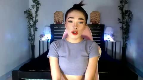 Snapshot of serialsuckerjessa chatting on 10.14.25 serialsuckerjessa online show from 10.14.25