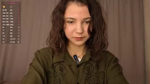 Snapshot of serinazele chatting on 07.21.26 Melissa online show from 07.21.26