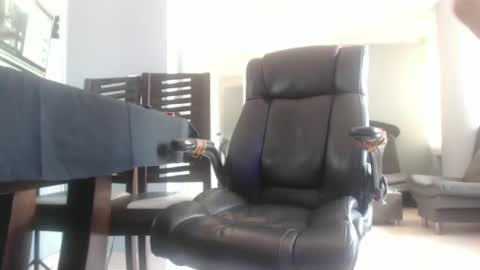 Snapshot of serioyhetero19 chatting on 01.10.25 hetero serio discreto online show from 01.10.25