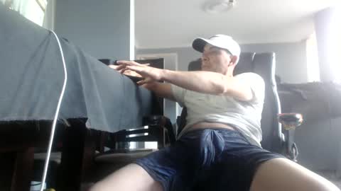 Snapshot of serioyhetero19 chatting on 01.13.25 hetero serio discreto online show from 01.13.25