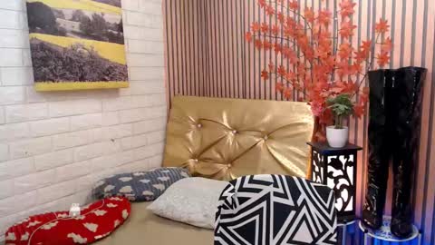 call me MILES   online show from 03.03.25