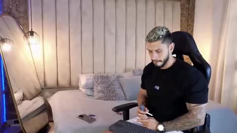 HEY IM SETH online show from 01.31.25