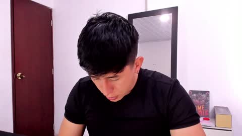 Snapshot of setsuna_10 chatting on 01.13.25 david online show from 01.13.25