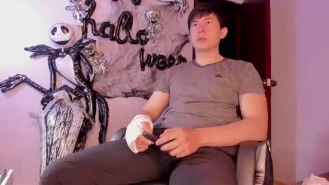 Snapshot of setsuna_10 chatting on 10.16.25 david online show from 10.16.25