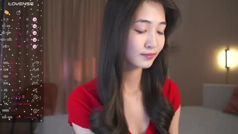 Snapshot of seulbi chatting on 05.31.26 Sana online show from 05.31.26