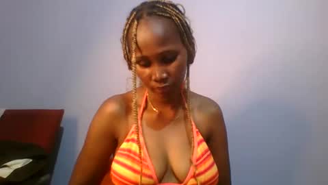 Snapshot of sexie_love chatting on 03.02.25 Nancy online show from 03.02.25