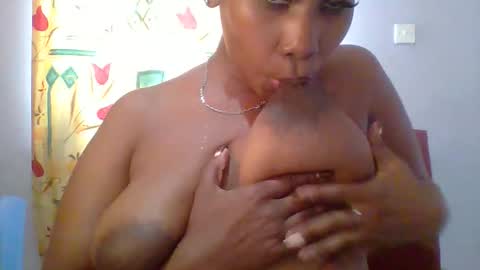 Snapshot of sexie_love chatting on 02.21.26 Nancy online show from 02.21.26